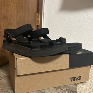 Platform Tevas